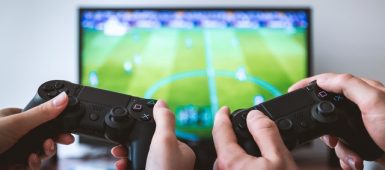 Online Gaming & Mobile Gaming – 33 Interesting Facts and Stats
